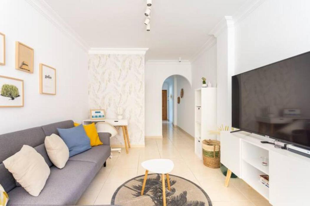 Amplio Y Comodo Apartamento En Callao Salvaje. Exteriér fotografie